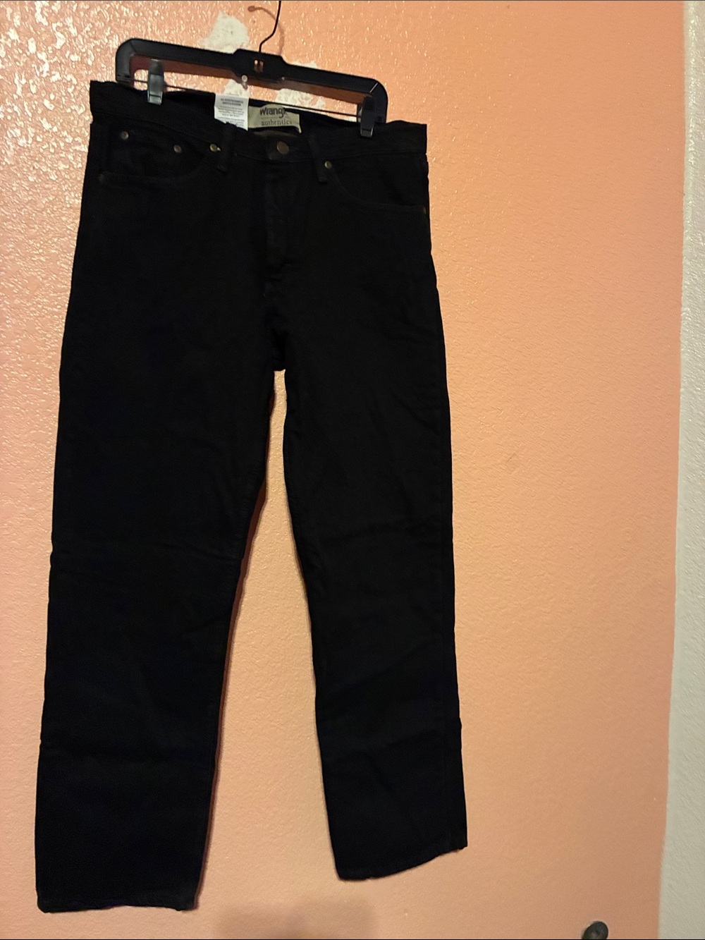 Wrangler Men's Black Straight-Leg Jeans